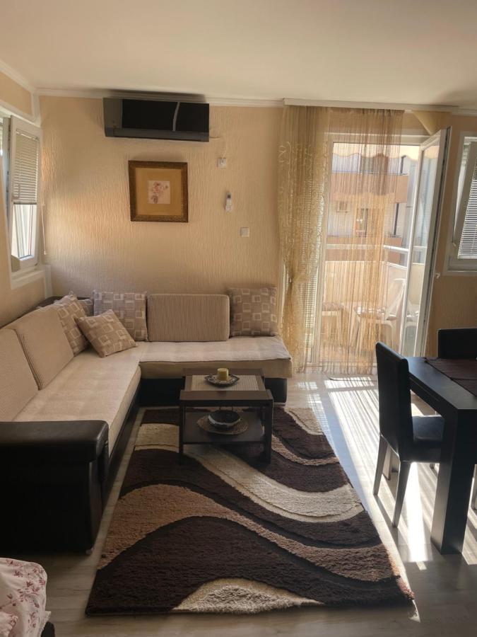 Studio Apartment For Rent In Budva Exterior photo