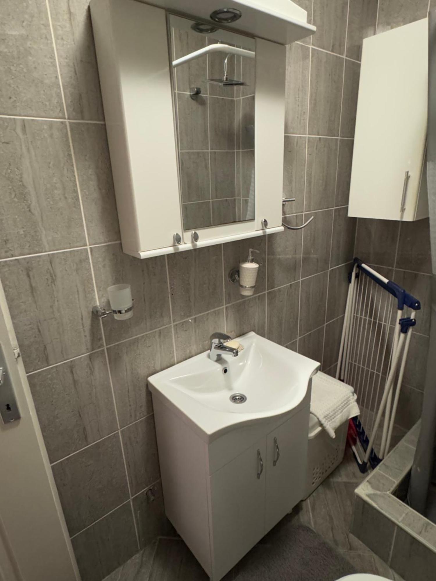 Studio Apartment For Rent In Budva Exterior photo